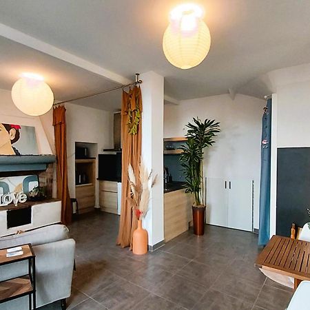 L'Appartement De L'Arche Châteauneuf-de-Gadagne Esterno foto