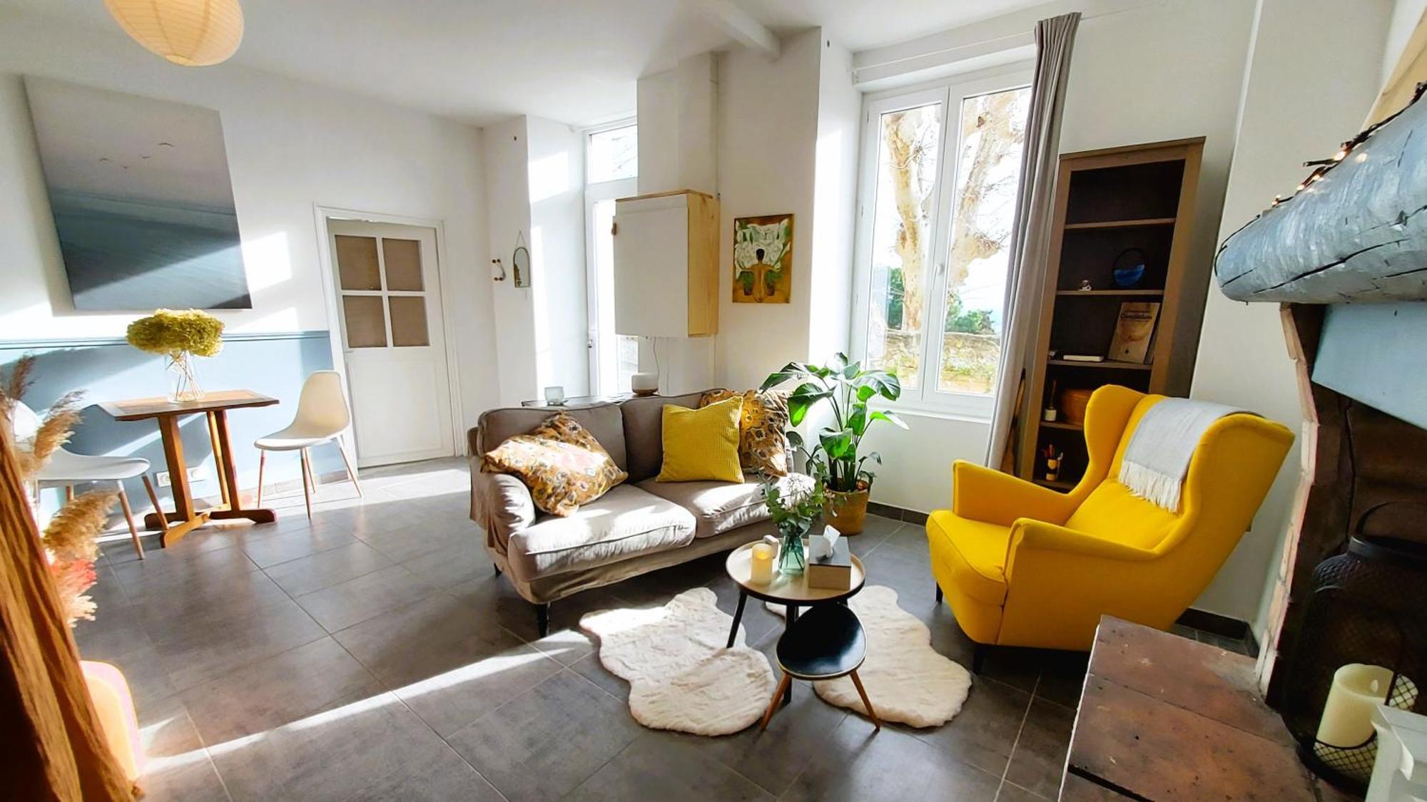 L'Appartement De L'Arche Châteauneuf-de-Gadagne Esterno foto
